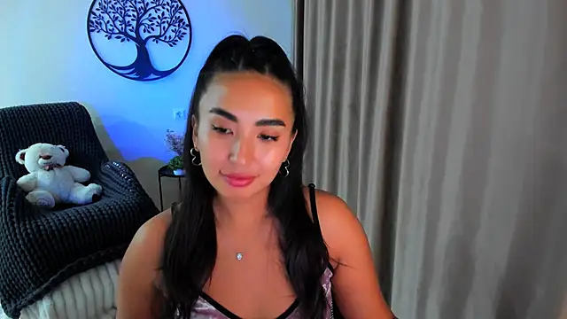 Snapshot of worldofkim chatting on September 24, 2025, 7:50 pm worldofkim online show from September 24, 2025, 7:50 pm