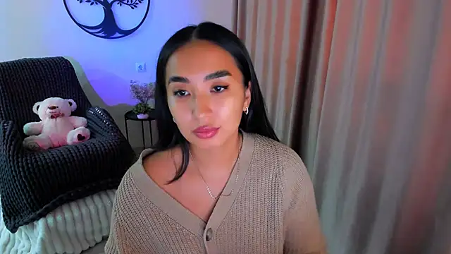 worldofkim online show from October 14, 2025, 10:27 am