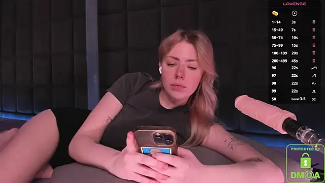 Snapshot of NateHalll chatting on February 9, 2025, 11:04 am NateHalll online show from February 9, 2025, 11:04 am