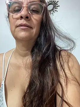 brendasexywet online show from November 7, 2025, 4:29 pm