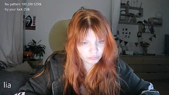 Snapshot of lil_lia chatting on April 27, 2026, 7:23 pm lil lia online show from April 27, 2026, 7:23 pm