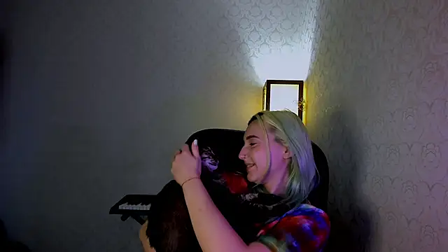 Snapshot of coraline_meow chatting on December 13, 2024, 6:10 am coraline meow online show from December 13, 2024, 6:10 am