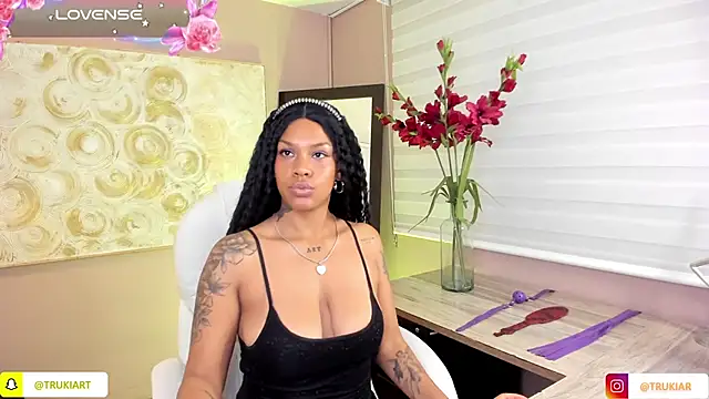 haiiley more online show from December 4, 2024, 8:01 am