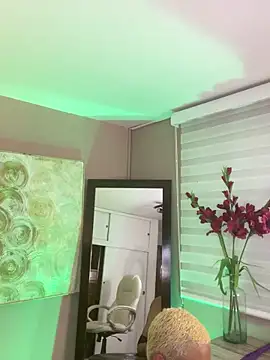 haiiley more online show from February 2, 2025, 10:46 am