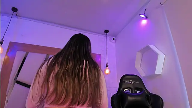 ary cooper  online show from October 16, 2025, 12:50 pm