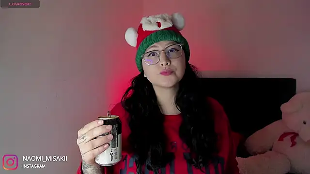 Snapshot of Naomi-Misaki chatting on December 25, 2024, 6:20 am Naomi-Misaki online show from December 25, 2024, 6:20 am
