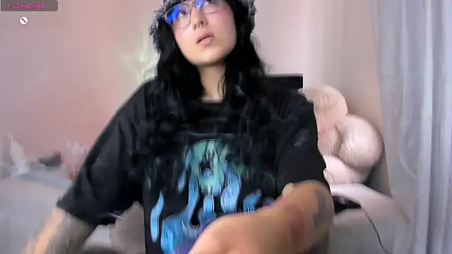 Snapshot of Naomi-Misaki chatting on September 13, 2025, 11:32 am Naomi-Misaki online show from September 13, 2025, 11:32 am