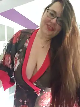 Snapshot of Sexy_Binxy chatting on June 5, 2026, 10:54 am Sexy Binxy online show from June 5, 2026, 10:54 am