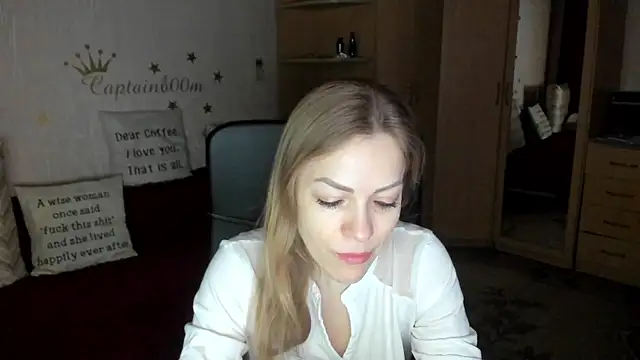SilviaEyes online show from January 21, 2025, 4:10 am
