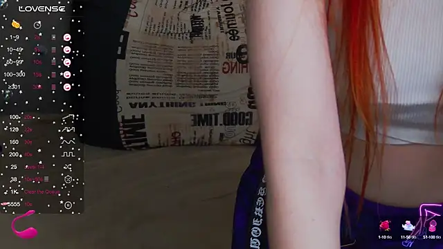 EmilyKents online show from December 31, 2024, 4:27 am