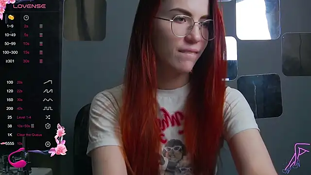 EmilyKents online show from March 11, 2025, 4:32 am