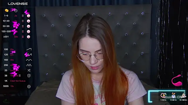 EmilyKents online show from September 9, 2025, 1:49 am