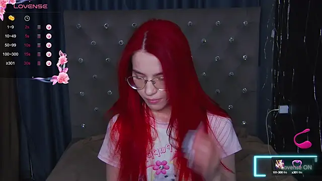 EmilyKents online show from September 22, 2025, 1:51 am