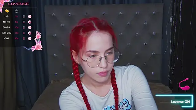 EmilyKents online show from September 23, 2025, 1:41 am