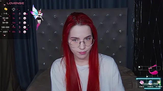 EmilyKents online show from October 14, 2025, 1:28 am