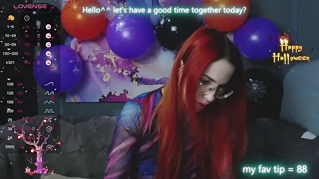 EmilyKents online show from October 29, 2025, 1:30 am