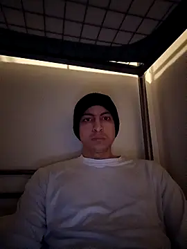 Snapshot of zxcalientes chatting on November 25, 2025, 5:07 am zxcalientes online show from November 25, 2025, 5:07 am