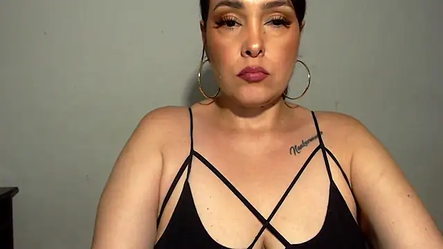 Miss Agatha online show from October 11, 2025, 2:33 am