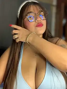 Snapshot of Michellesexxy chatting on December 14, 2024, 9:13 pm Michellesexxy online show from December 14, 2024, 9:13 pm
