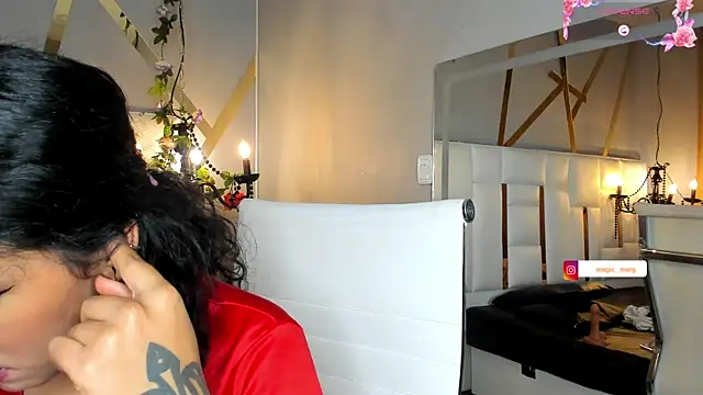 Snapshot of magic_marg chatting on December 9, 2024, 11:45 pm magic marg online show from December 9, 2024, 11:45 pm