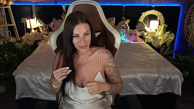 IsabellaFoxyy online show from June 12, 2026, 12:48 pm