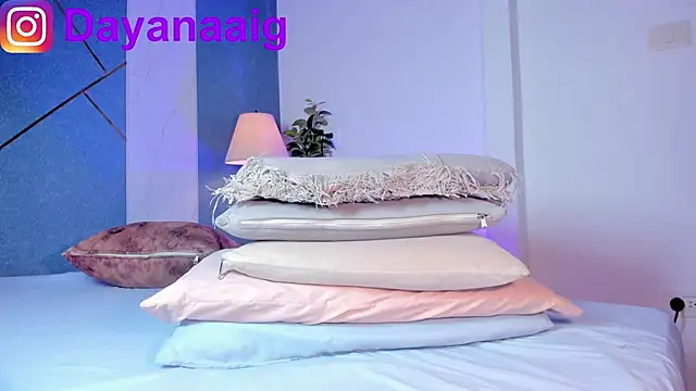 Voluptupus-girl online show from April 7, 2026, 10:42 pm