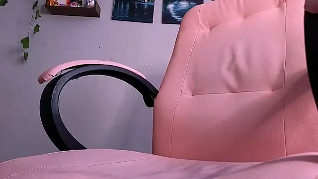 Snapshot of macey_elliot_ chatting on October 21, 2025, 11:55 am macey elliot online show from October 21, 2025, 11:55 am