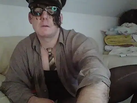 Snapshot of pauloooooborderrrr chatting on November 17, 2025, 6:30 am pauloooooborderrrr online show from November 17, 2025, 6:30 am