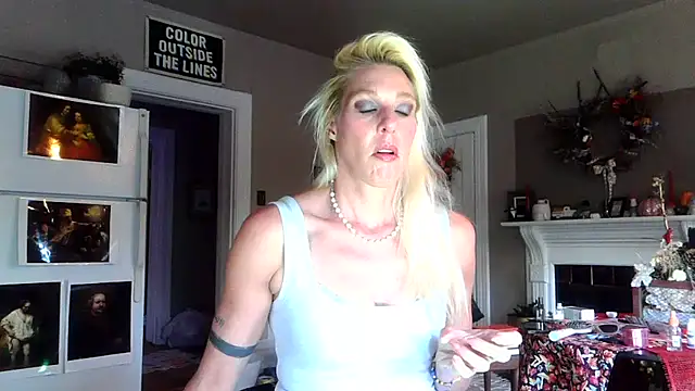 Glamazonx online show from October 26, 2025, 1:50 pm