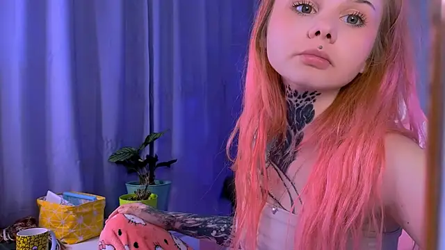 Britney Lynch online show from September 28, 2025, 9:20 pm