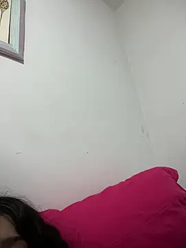 lylyacachonda online show from June 7, 2026, 11:47 am
