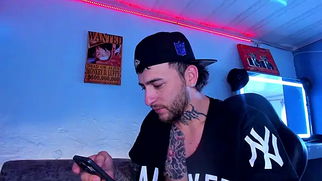 Snapshot of Drako_Lamar chatting on March 9, 2026, 3:38 pm Drako Lamar online show from March 9, 2026, 3:38 pm