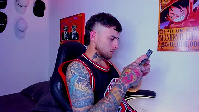 Snapshot of Drako_Lamar chatting on April 8, 2026, 10:54 pm Drako Lamar online show from April 8, 2026, 10:54 pm