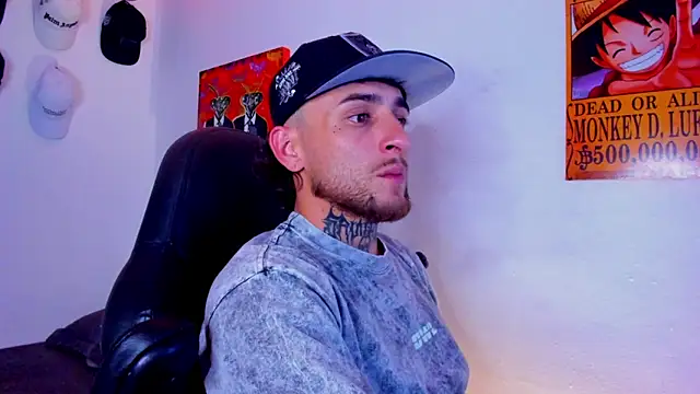 Snapshot of Drako_Lamar chatting on April 9, 2026, 7:47 am Drako Lamar online show from April 9, 2026, 7:47 am