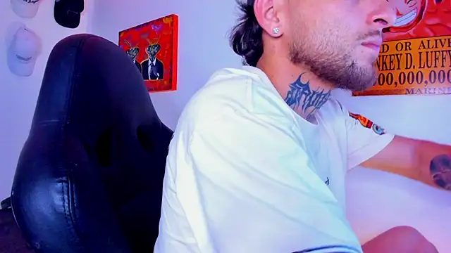 Snapshot of Drako_Lamar chatting on April 11, 2026, 12:15 am Drako Lamar online show from April 11, 2026, 12:15 am