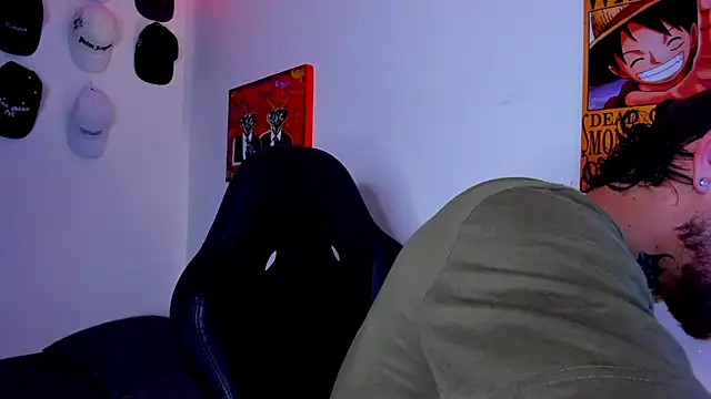 Snapshot of Drako_Lamar chatting on April 14, 2026, 1:44 am Drako Lamar online show from April 14, 2026, 1:44 am