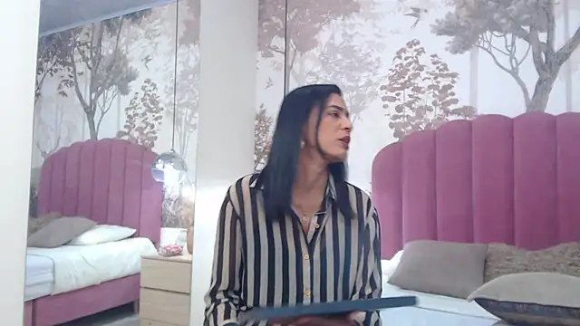 JoannaCox online show from March 1, 2025, 8:42 pm