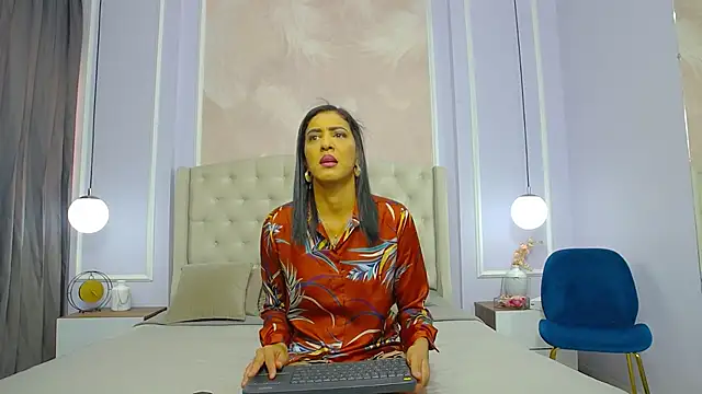 JoannaCox online show from March 10, 2025, 6:45 pm