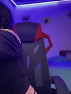 PaulinaSanders X online show from March 11, 2025, 4:51 pm