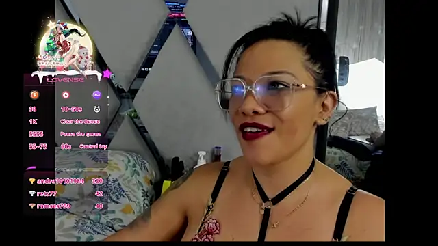 Snapshot of paula_daniela1 chatting on December 21, 2024, 12:20 am paula daniela1 online show from December 21, 2024, 12:20 am