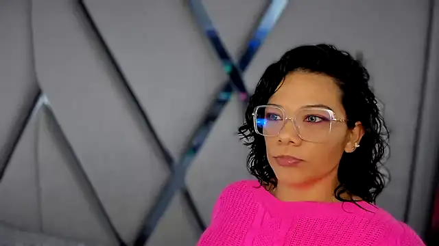 Snapshot of paula_daniela1 chatting on February 27, 2025, 9:14 pm paula daniela1 online show from February 27, 2025, 9:14 pm