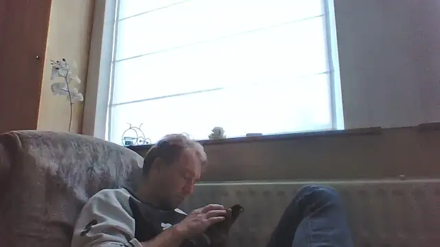 bertolini online show from November 30, 2025, 1:59 pm