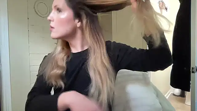 sexylilly69 online show from June 25, 2026, 9:52 pm