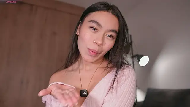 GigiLee  online show from November 12, 2025, 11:21 am