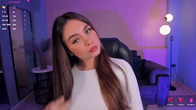 Snapshot of EloisaOlivero chatting on January 27, 2025, 11:43 am EloisaOlivero online show from January 27, 2025, 11:43 am