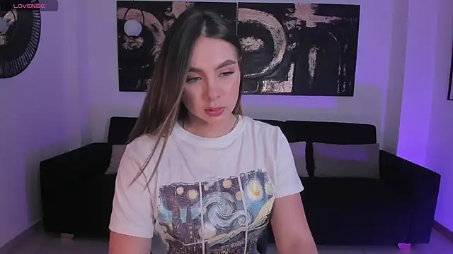 Snapshot of EloisaOlivero chatting on November 11, 2025, 7:36 pm EloisaOlivero online show from November 11, 2025, 7:36 pm