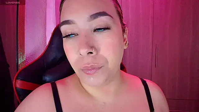 leahtemptation3 online show from February 8, 2026, 9:56 am