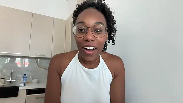 smileybabe online show from July 12, 2026, 8:49 am