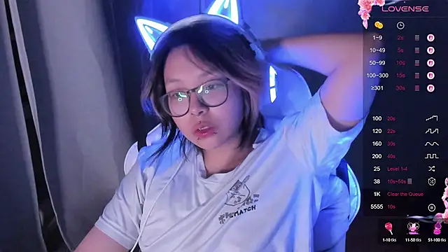 maydaykimmy online show from October 1, 2025, 10:27 pm