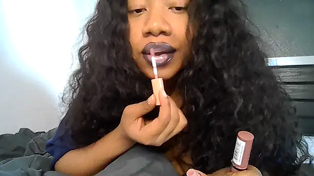 Snapshot of goddessdaisysky chatting on April 22, 2026, 5:36 pm goddessdaisysky online show from April 22, 2026, 5:36 pm